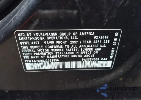 2018 Volkswagen Passat 2.0T R-Line/2.0T S z USA, uszkodzony, nr VIN 1VWAA7A32JC028530